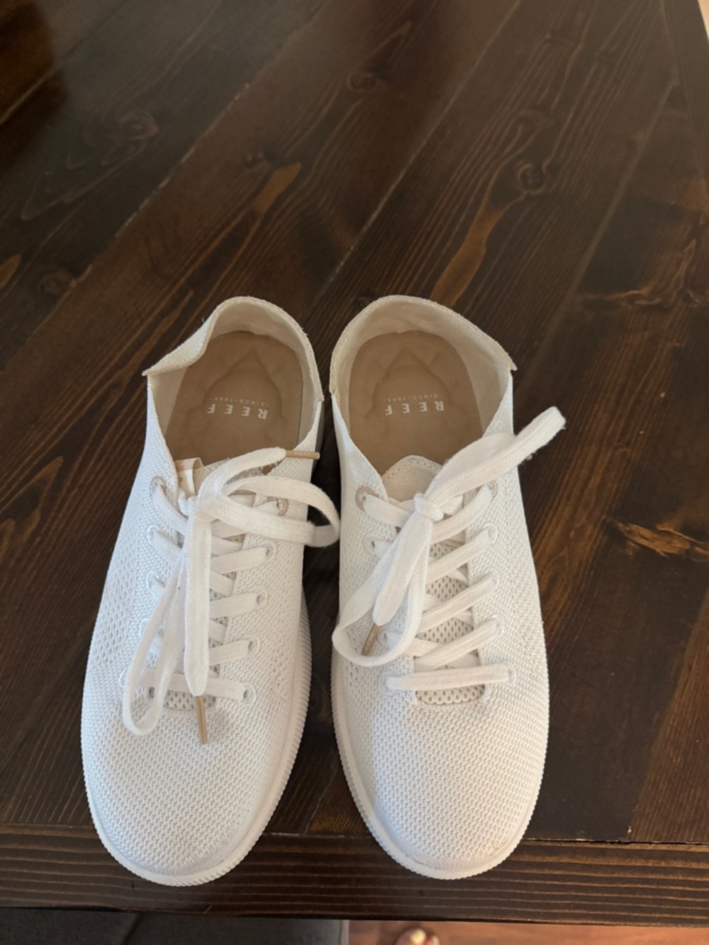 Reef Women's White Knit Lace-Up Athletic Sneakers - Picture 2 of 3
